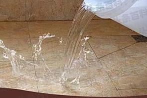 柯坪漏水维修 免砸砖防水材料该如何施工